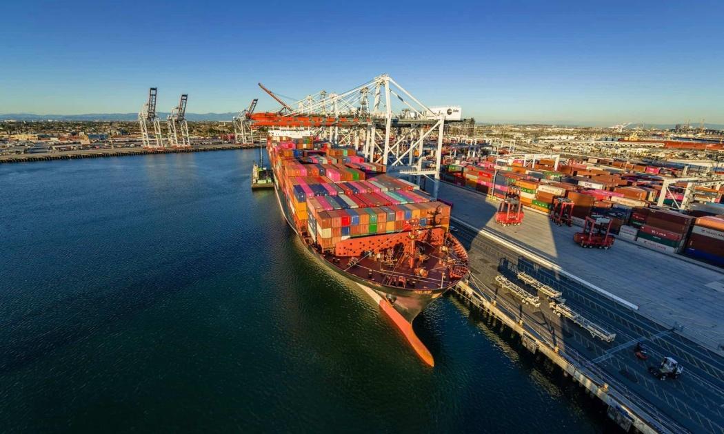 Tentative U.S. West Coast port labour deal reached